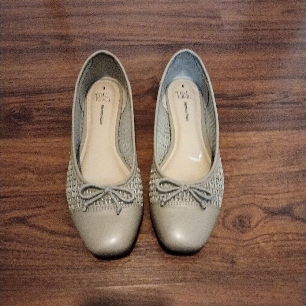 Time and tru tan flats size 8